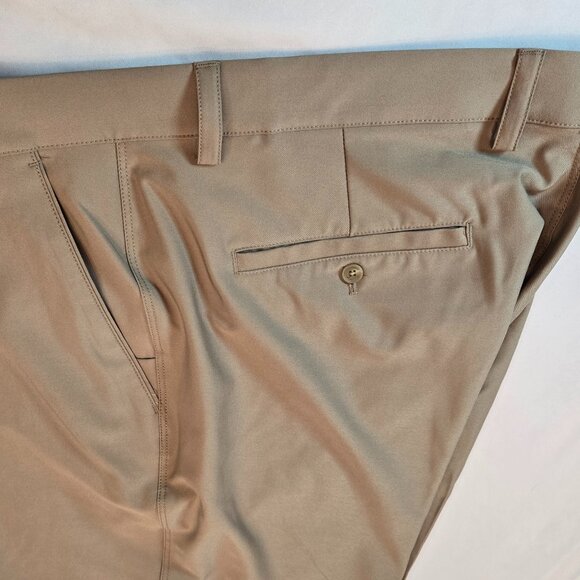GREG NORMAN ML75 Microlux Stretch Golf Shorts Sz: 38 Tan - Picture 7 of 8